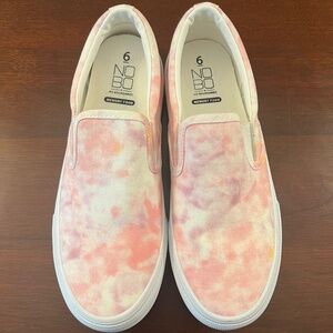 No Boundries Slip-On Shoes Size 6